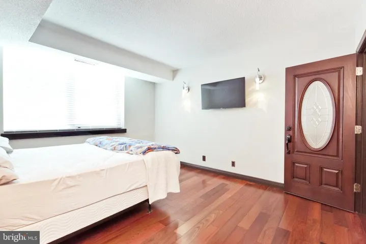 5501 Seminary Rd #2110s, Falls Church, Virginia 22041