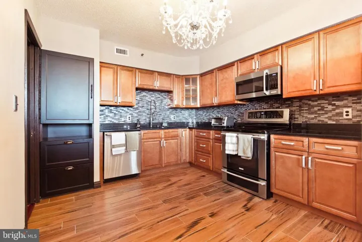 5501 Seminary Rd #2110s, Falls Church, Virginia 22041