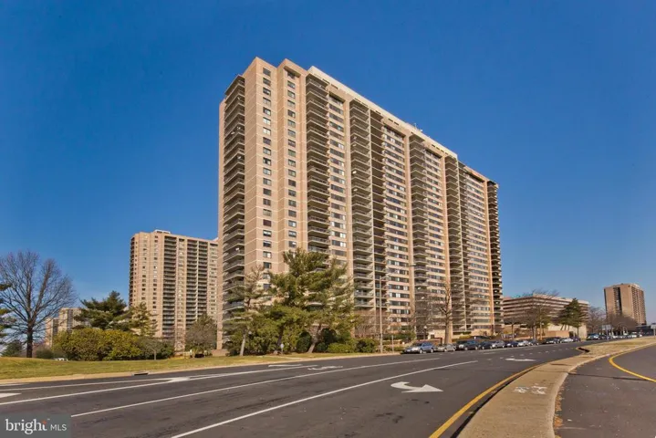 5501 Seminary Rd #2110s, Falls Church, Virginia 22041
