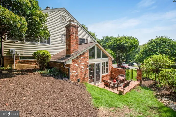 825 Eden Ct, Alexandria, Virginia 22308