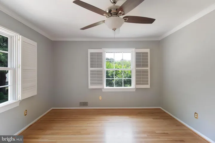 825 Eden Ct, Alexandria, Virginia 22308