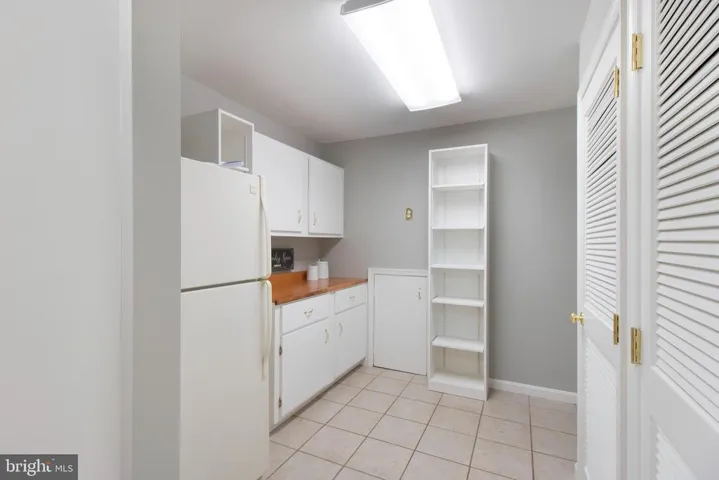 825 Eden Ct, Alexandria, Virginia 22308