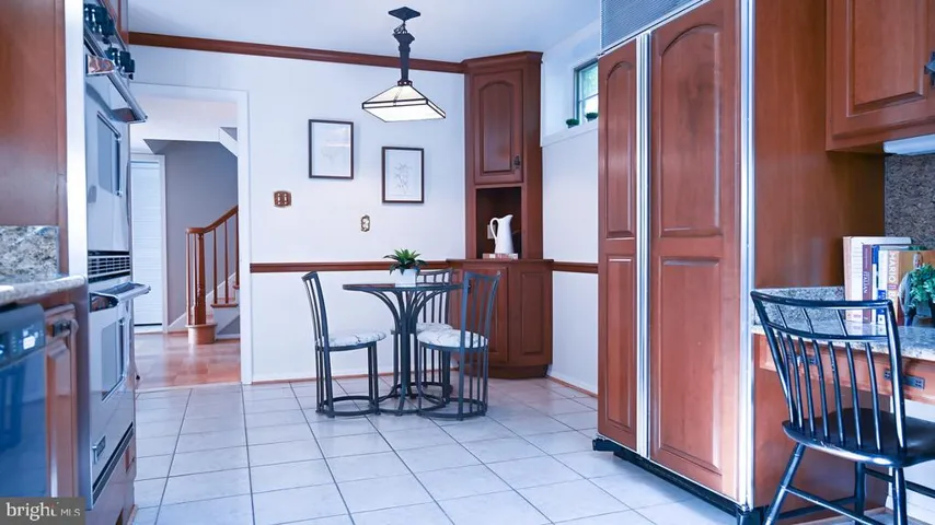 825 Eden Ct, Alexandria, Virginia 22308