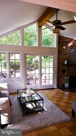825 Eden Ct, Alexandria, Virginia 22308