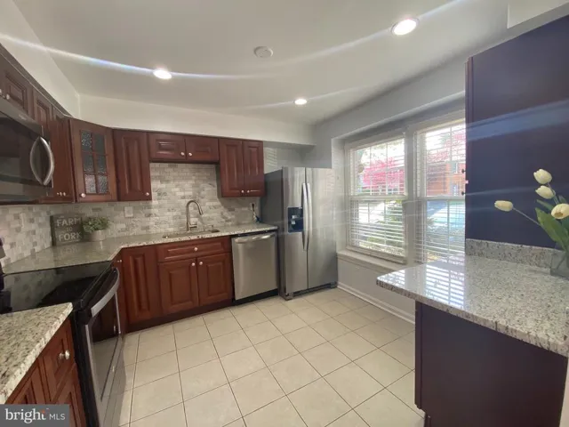 6005 Independence Way, Alexandria, Virginia 22312