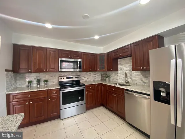 6005 Independence Way, Alexandria, Virginia 22312