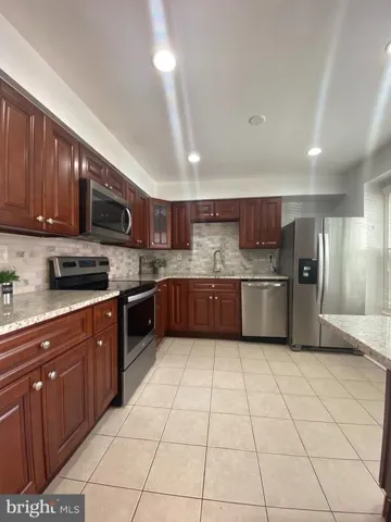 6005 Independence Way, Alexandria, Virginia 22312