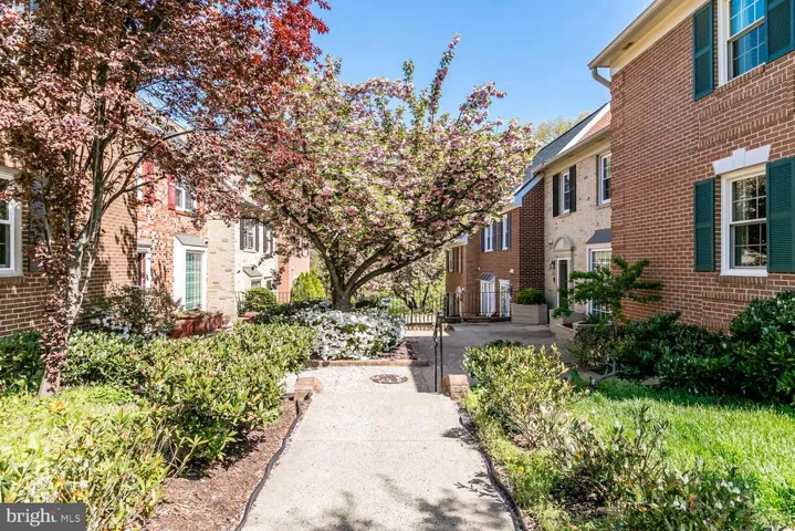 650 N Armistead St, Alexandria, Virginia 22312