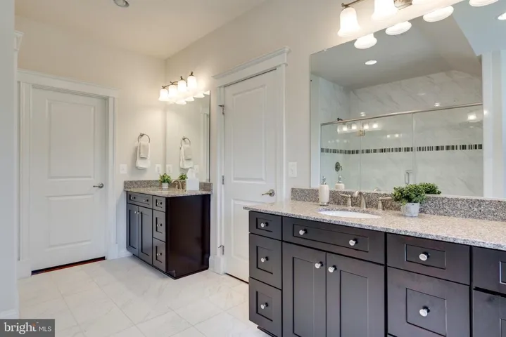 17111 Belle Isle Dr, Dumfries, Virginia 22026