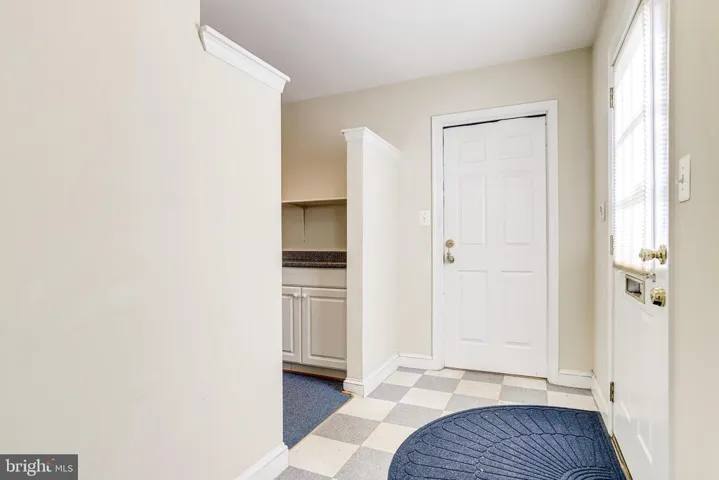 7216 Tod St, Falls Church, Virginia 22046