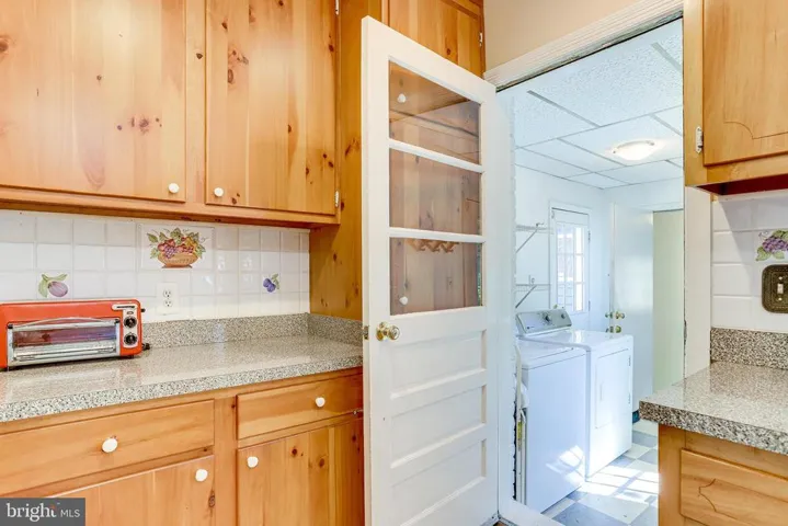 7216 Tod St, Falls Church, Virginia 22046