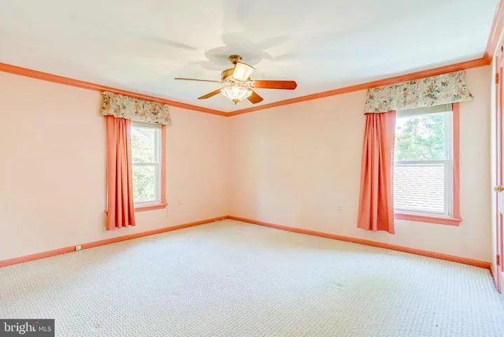 7216 Tod St, Falls Church, Virginia 22046