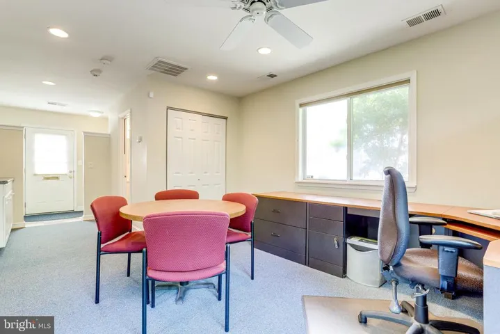 7216 Tod St, Falls Church, Virginia 22046