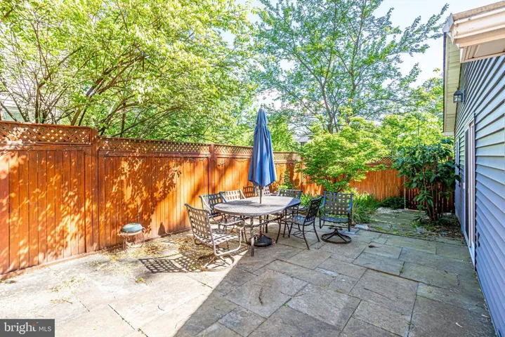 7216 Tod St, Falls Church, Virginia 22046