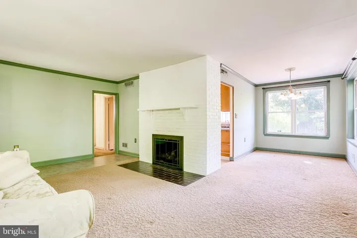 7216 Tod St, Falls Church, Virginia 22046