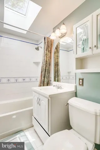 7216 Tod St, Falls Church, Virginia 22046