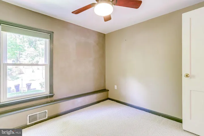 7216 Tod St, Falls Church, Virginia 22046