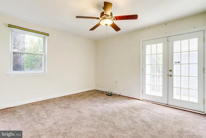 7216 Tod St, Falls Church, Virginia 22046