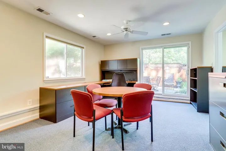 7216 Tod St, Falls Church, Virginia 22046