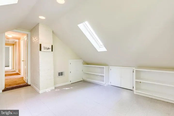 7216 Tod St, Falls Church, Virginia 22046