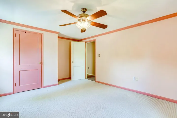 7216 Tod St, Falls Church, Virginia 22046