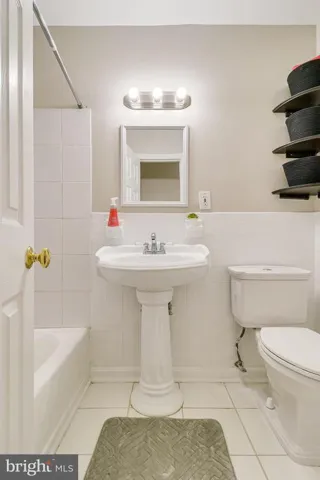 7600 Savannah St #303, Falls Church, Virginia 22043