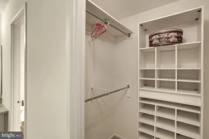 203 Yoakum Pkwy #719, Alexandria, Virginia 22304
