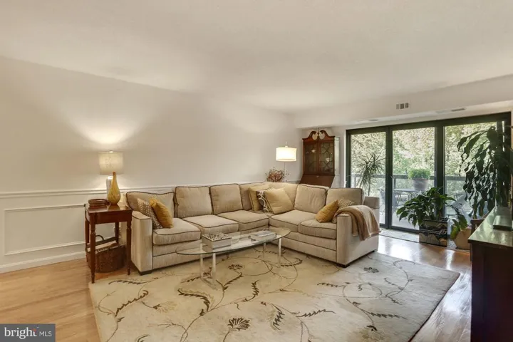 203 Yoakum Pkwy #719, Alexandria, Virginia 22304
