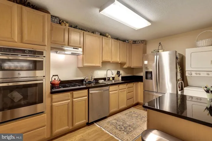 203 Yoakum Pkwy #719, Alexandria, Virginia 22304