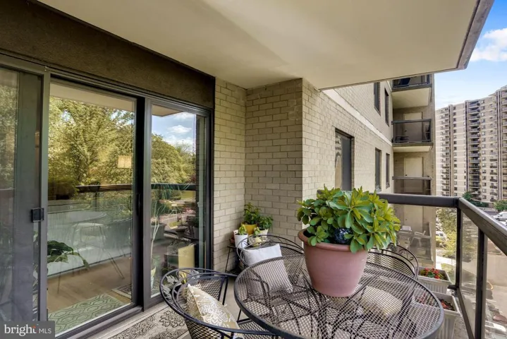 203 Yoakum Pkwy #719, Alexandria, Virginia 22304
