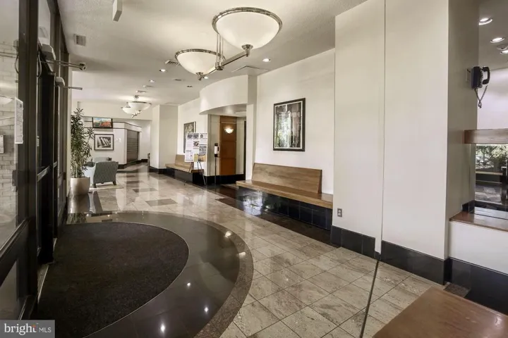 203 Yoakum Pkwy #719, Alexandria, Virginia 22304