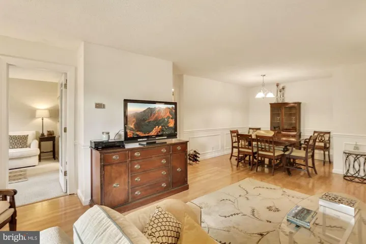 203 Yoakum Pkwy #719, Alexandria, Virginia 22304
