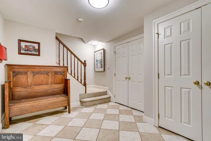 8245 Branch Rd, Annandale, Virginia 22003