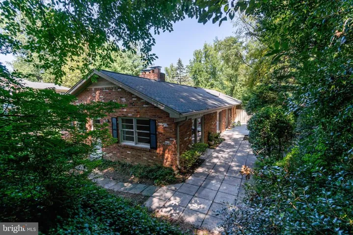 4300 24th Rd N, Arlington, Virginia 22207