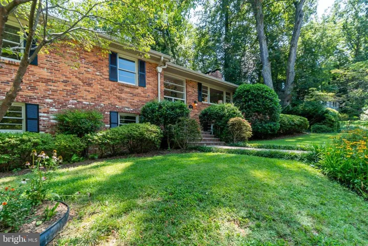 4300 24th Rd N, Arlington, Virginia 22207