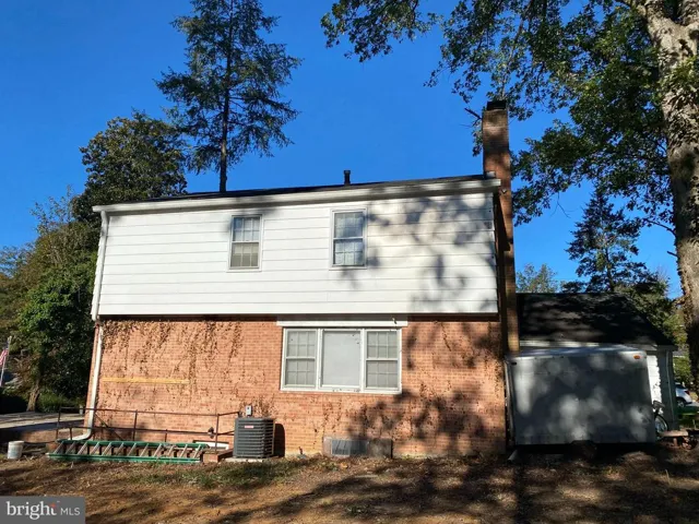 4349 Starr Jordan, Annandale, Virginia 22003
