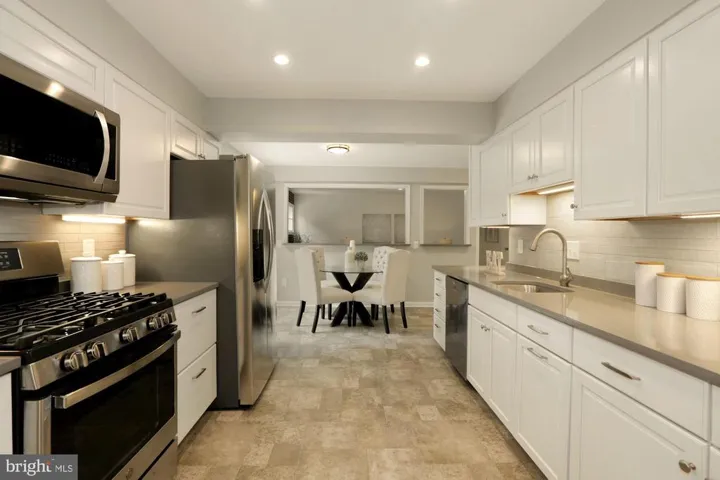 3225 Wynford Dr, Fairfax, Virginia 22031