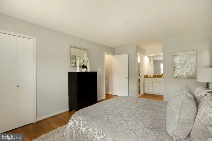 3225 Wynford Dr, Fairfax, Virginia 22031