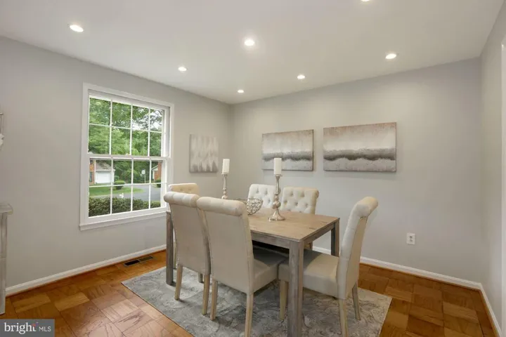 3225 Wynford Dr, Fairfax, Virginia 22031