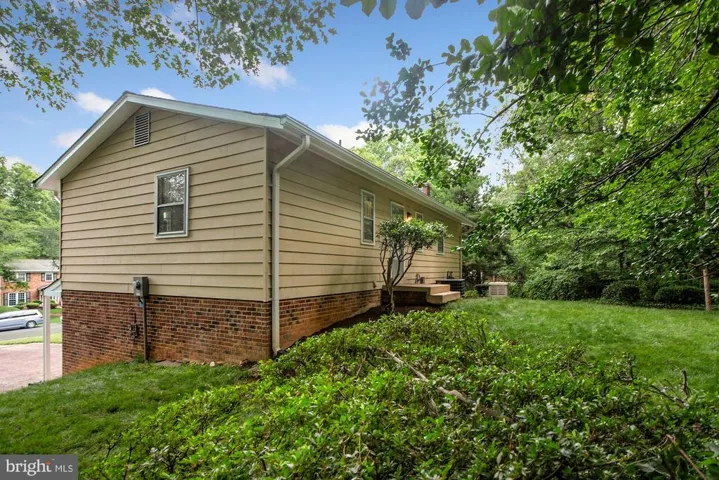 3225 Wynford Dr, Fairfax, Virginia 22031