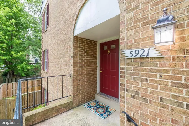 5921 Ambassador Way, Alexandria, Virginia 22310