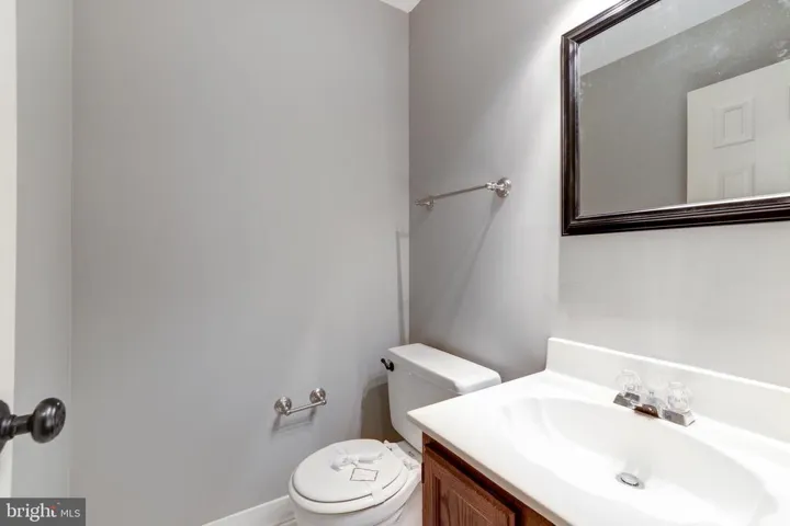 5921 Ambassador Way, Alexandria, Virginia 22310