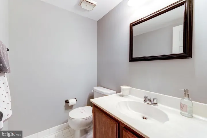 5921 Ambassador Way, Alexandria, Virginia 22310
