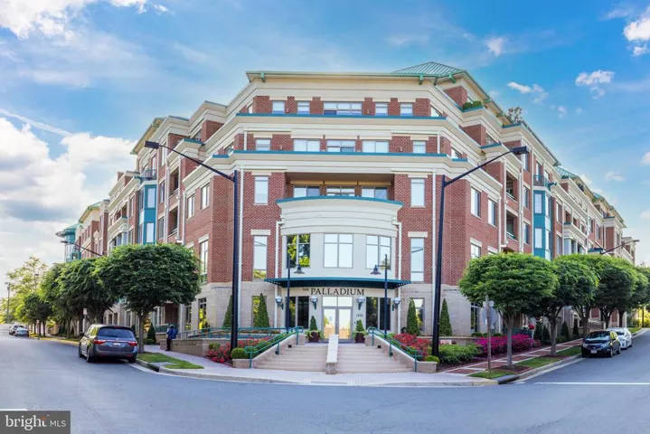 1450 Emerson Ave #209, Mclean, Virginia 22101
