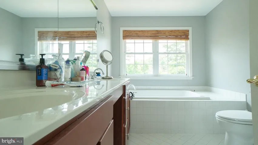 25671 Tremaine Ter, Chantilly, Virginia 20152