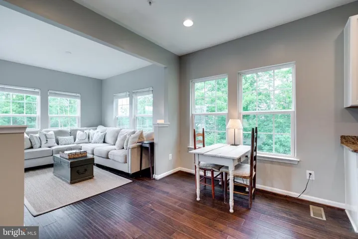 17048 Silver Arrow Dr, Dumfries, Virginia 22026