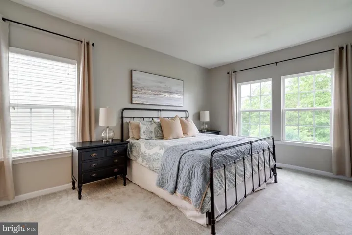17048 Silver Arrow Dr, Dumfries, Virginia 22026