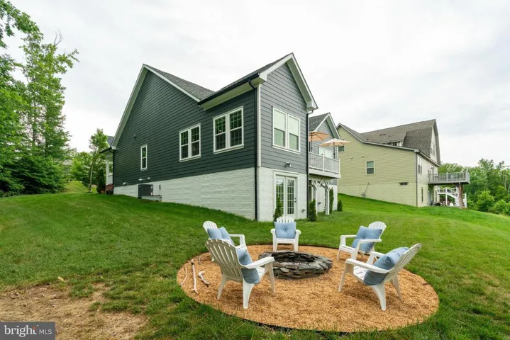 17048 Silver Arrow Dr, Dumfries, Virginia 22026