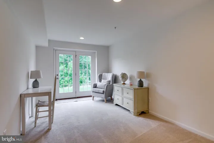 17048 Silver Arrow Dr, Dumfries, Virginia 22026