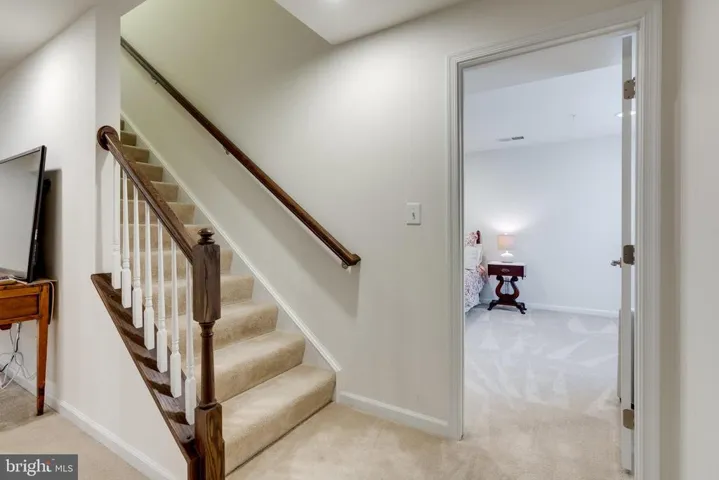 17048 Silver Arrow Dr, Dumfries, Virginia 22026